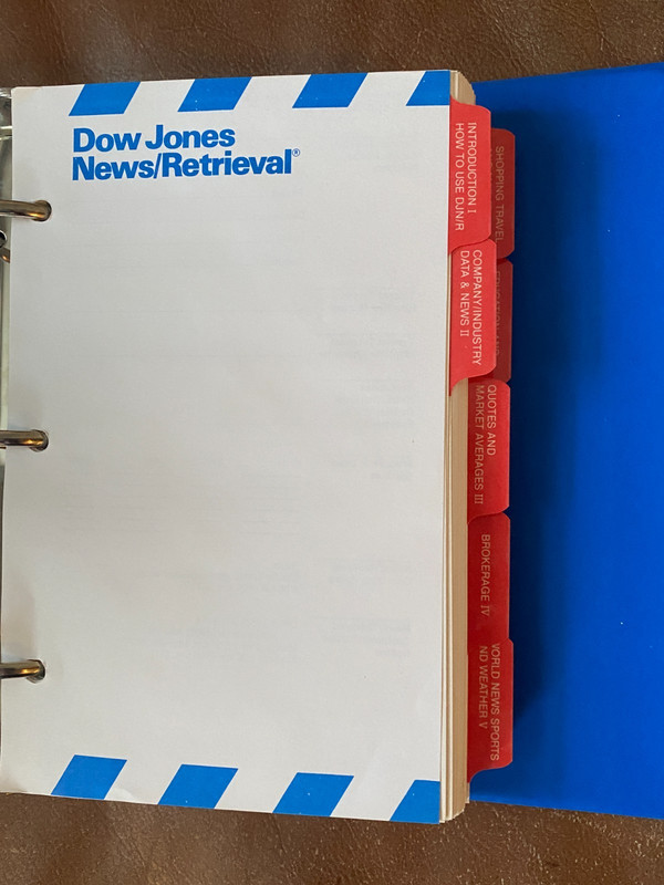 Dow Jones News/Retrieval Membership Package w/User Guides Software - Macintosh gallery