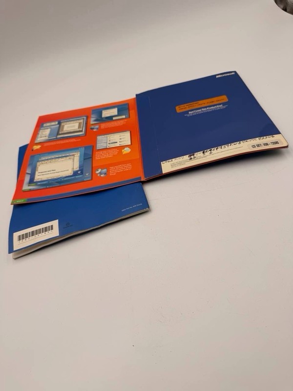 Microsoft Windows XP Professional, Retail, UPGRADE - Pre-Owned, Good Condition gallery