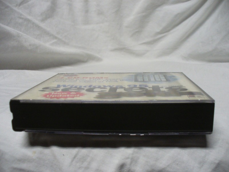 Windows 95 Secrets Gold 4th Edition 4 CD-ROMs gallery