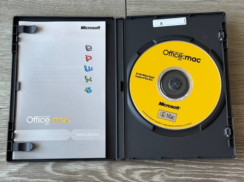 Microsoft Office 2004 for Mac CD Complete w/ Case & Key gallery