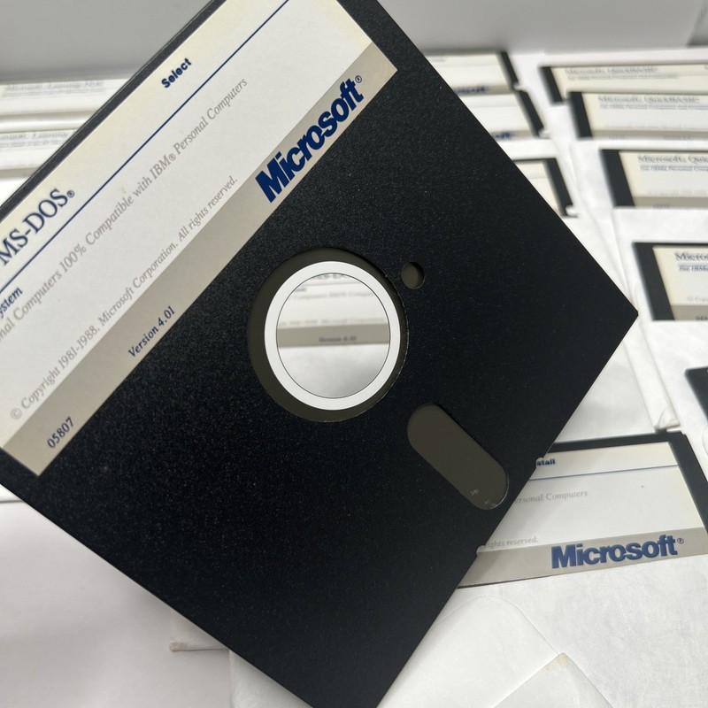 Vintage Microsoft Windows Versions 2.0, 4.01, 4.5 -5.25" Floppy Disks lot of 17 gallery