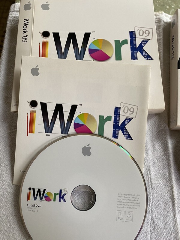 Vtg MAC CDS: iLife, Norton Utilities, Internet Security, Spring Cleaning