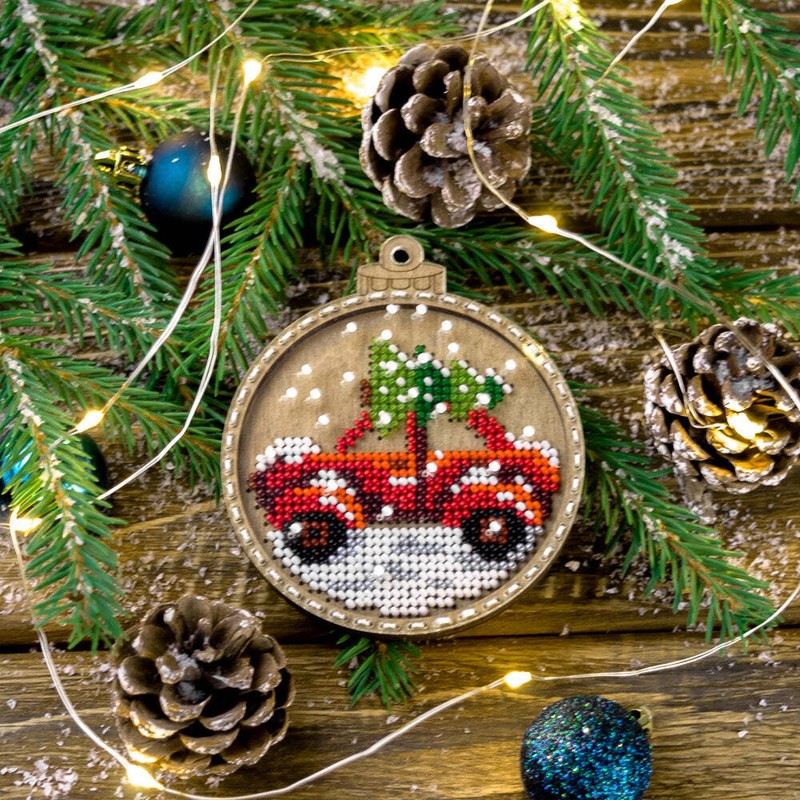Wonderland Crafts Set for embroidery with beads on wood FLK-371
