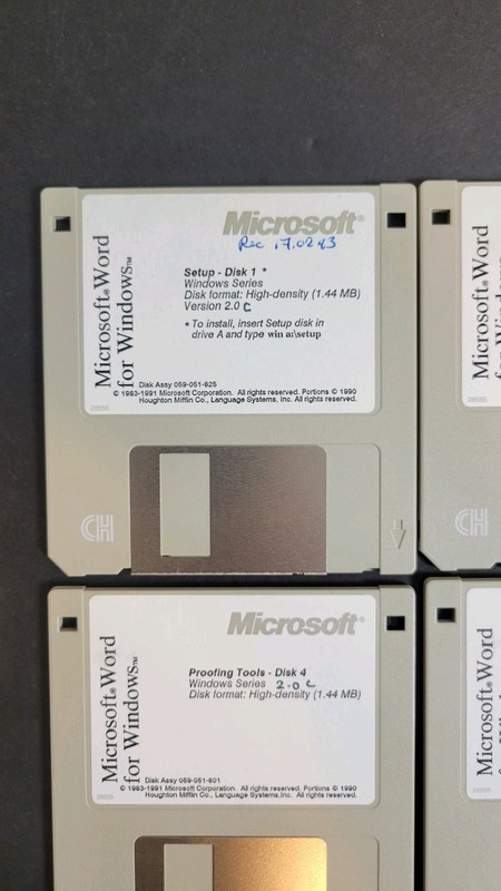Vintage Microsoft Word for Windows 2.0c (1991) – Complete 6 Floppy Disk Set –... gallery
