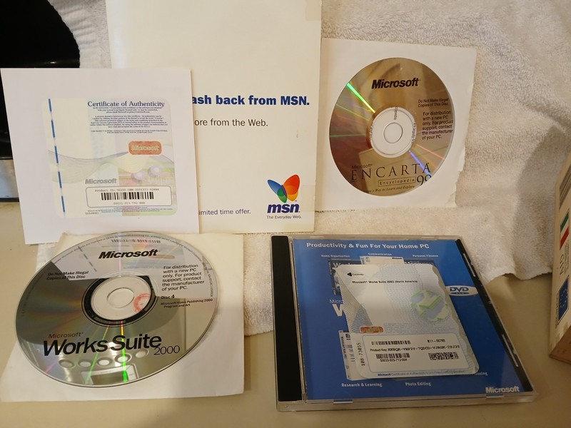 Microsoft Works Suite 2003/bundle, AS SHOWN, ORIGINAL PACKAGING