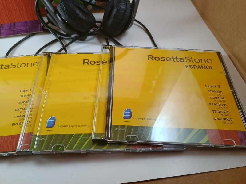 Rosetta Stone Spanish Level 1 2 &3 Version 4 CDs for PC and Mac with headset gallery