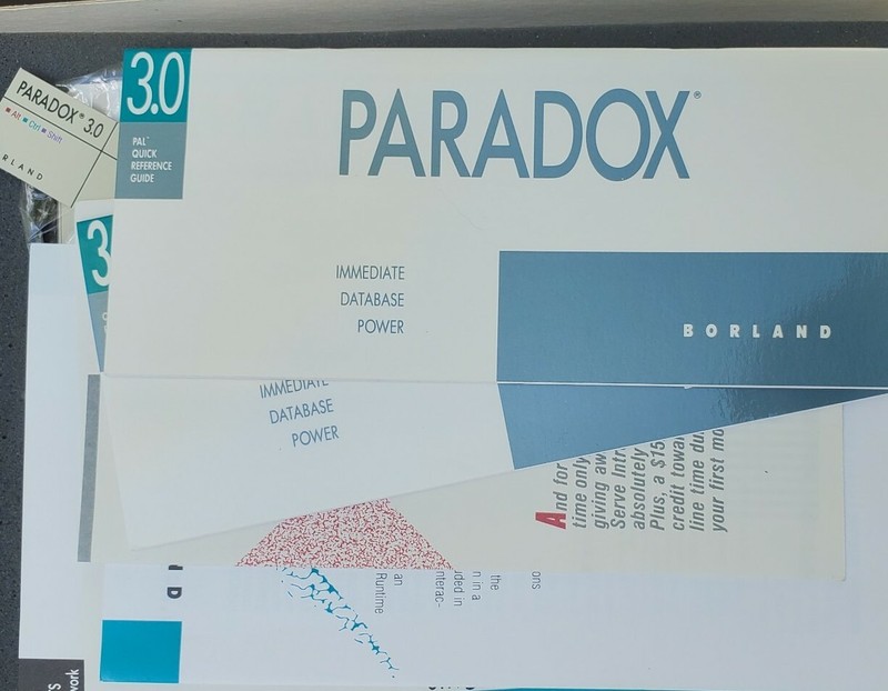 Borland Paradox DOS Version 3.0 in slip case, never installed 3.5" & 5 1/4" NOS gallery