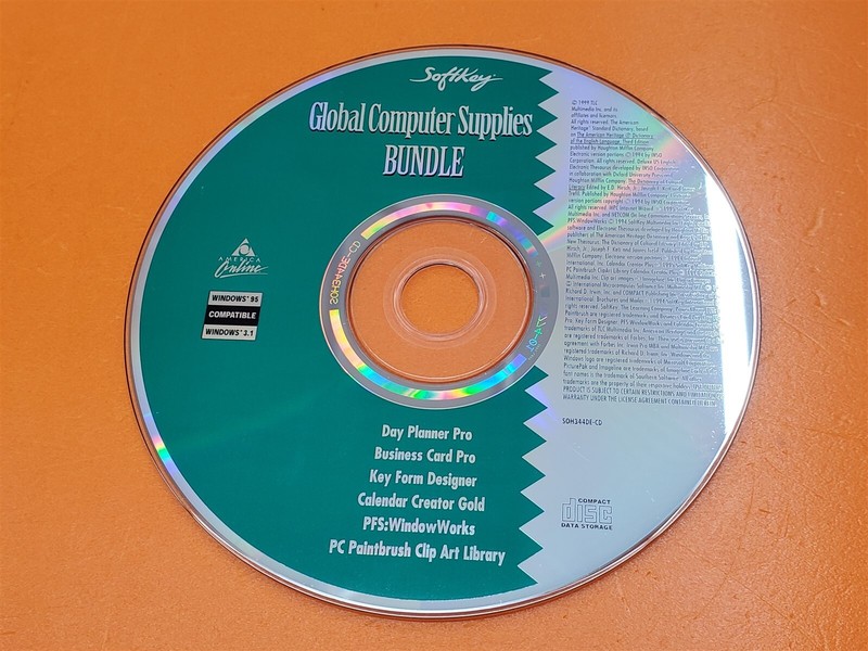 ⭐️⭐️⭐️⭐️⭐️ SoftKey Global Computer Supplies Bundle America Online Disc Only