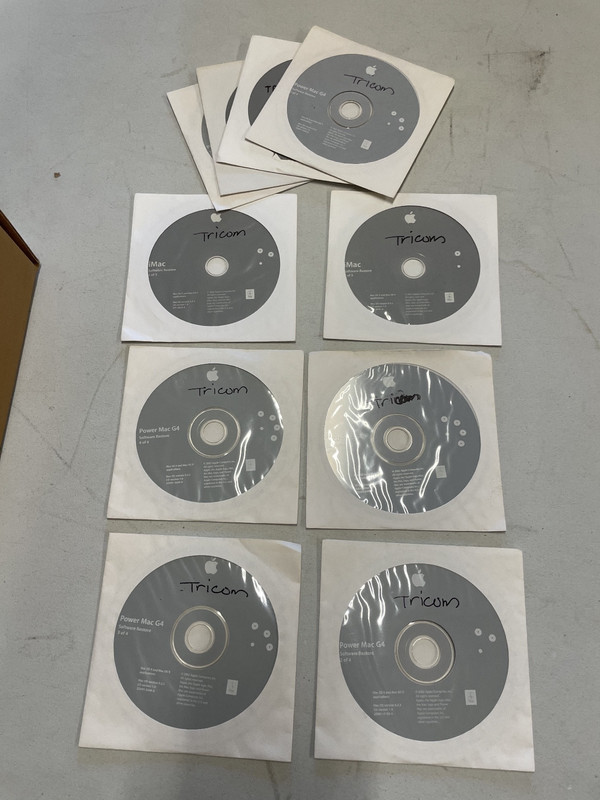 Vintage lot of 60+ Apple Hardware Test, Diagnostic, OS Restoration, Custom Disc gallery