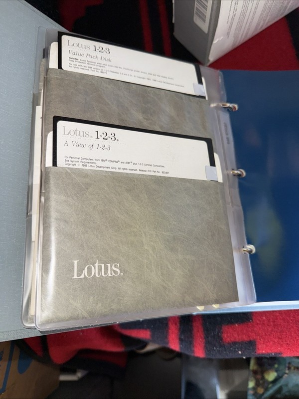 VTG LOTUS 123 1-2-3 Software Release 2.01 Floppy Disk Manual Reference 1986 IBM gallery
