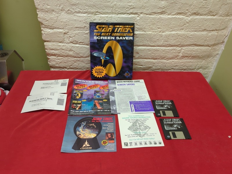Star Trek The Next Generation 1994 Screen Saver PC/ Mac Berkely Complete 2 Disks