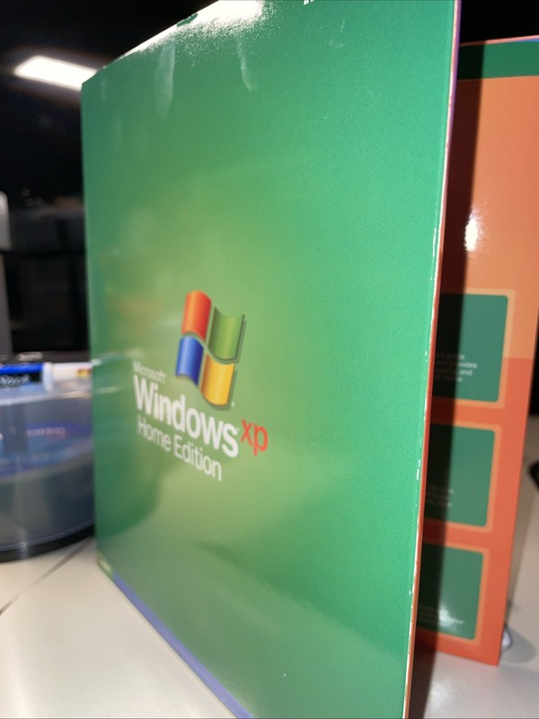 Microsoft Windows XP Home Edition Upgrade 2002 Version - Pre-owned gallery