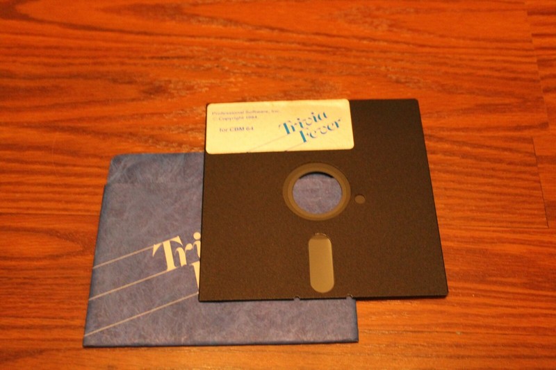 Trivia Fever CBM Commodore 64 Game on 5.25″ disk