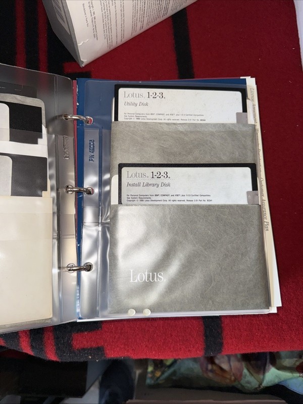 VTG LOTUS 123 1-2-3 Software Release 2.01 Floppy Disk Manual Reference 1986 IBM gallery