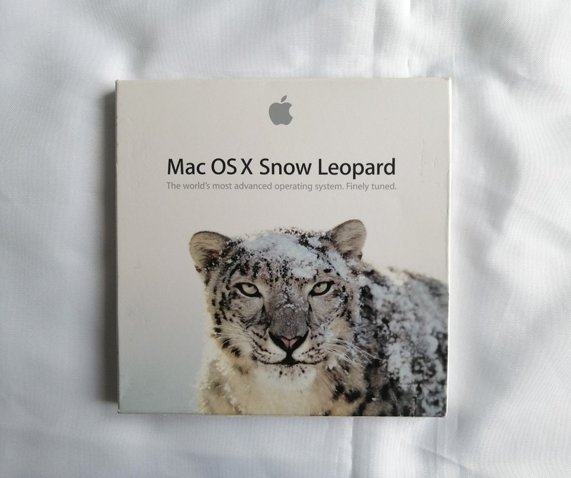 Apple Mac OS X Snow Leopard 10.6 Retail MC223Z/A Box Manuals Mint Condition gallery