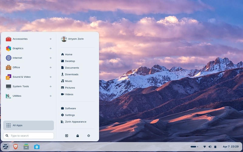 Bootable USB Drive incl. Zorin 18.1, Mint 22.03, Bazzite 44, and Fedora 44 gallery
