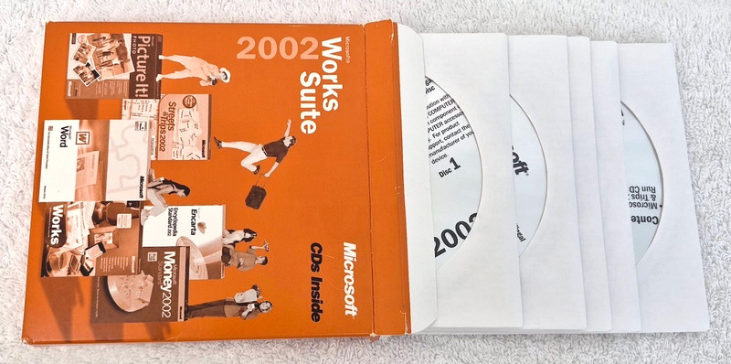 Microsoft Works Suite 2002 North America with Product Key gallery