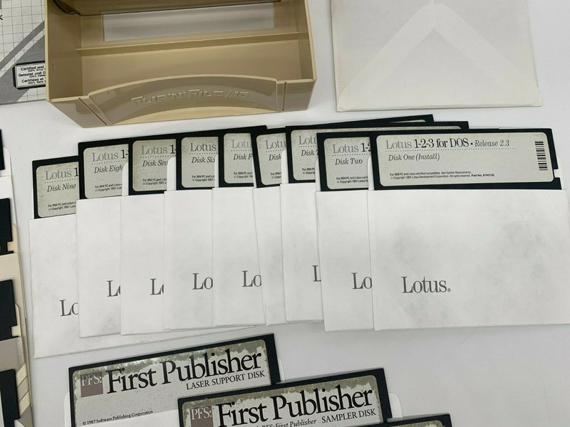 Vintage IBM Compatible Software w/Case First Publisher Lotus 1-2-3 Disk Speedup gallery