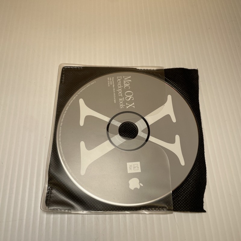Apple Mac OS X Version 10.1.3 Developer Tools And iPhoto 1.0 - Free Shipping NM gallery