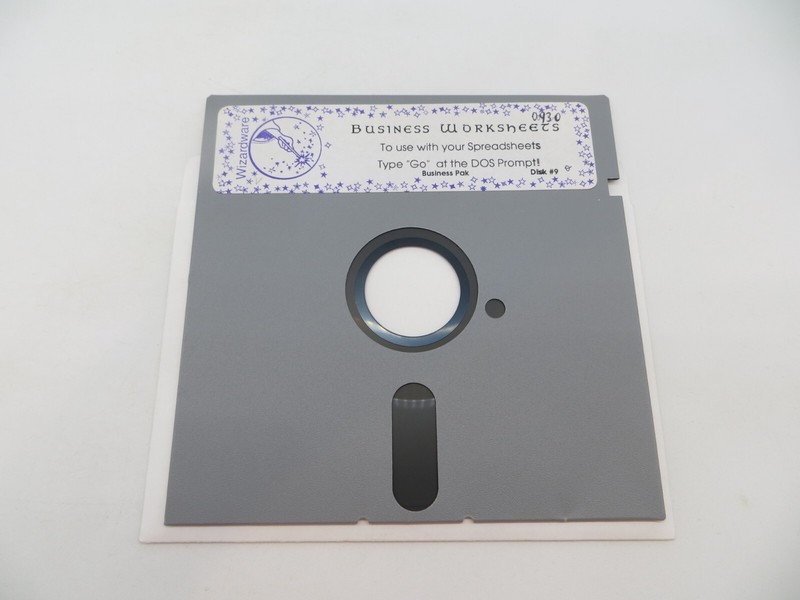 5.25" Floppy Disk BUSINESS WORKSHEETS Computer Program Disc #9 Wizardware