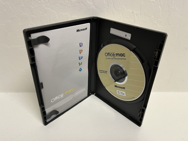 Microsoft Office Mac 2004 Student and Teacher Edition Software 3 Keys & Booklet gallery