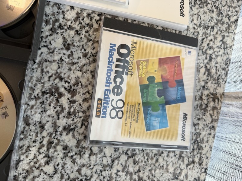 Vintage Microsoft Office 98 Macintosh Edition Upgrade Gold Edition gallery