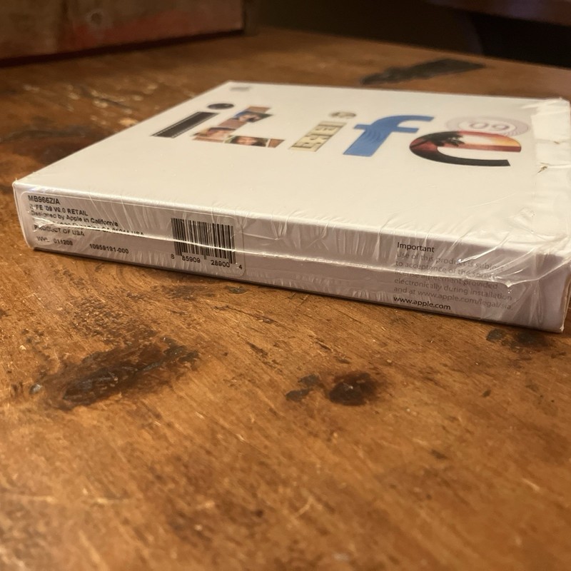 APPLE MB966Z/A iLIFE V9.0 MAC OS Software APPS SFT966 iPhoto / iMovie / iWeb NEW gallery