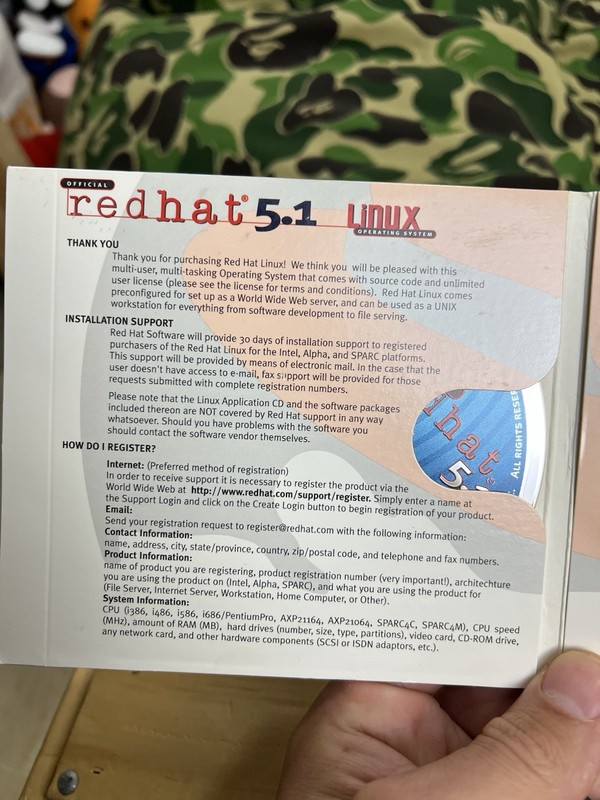 The Complete Redhat Linux 5.1 Operating System - CD-ROMs gallery