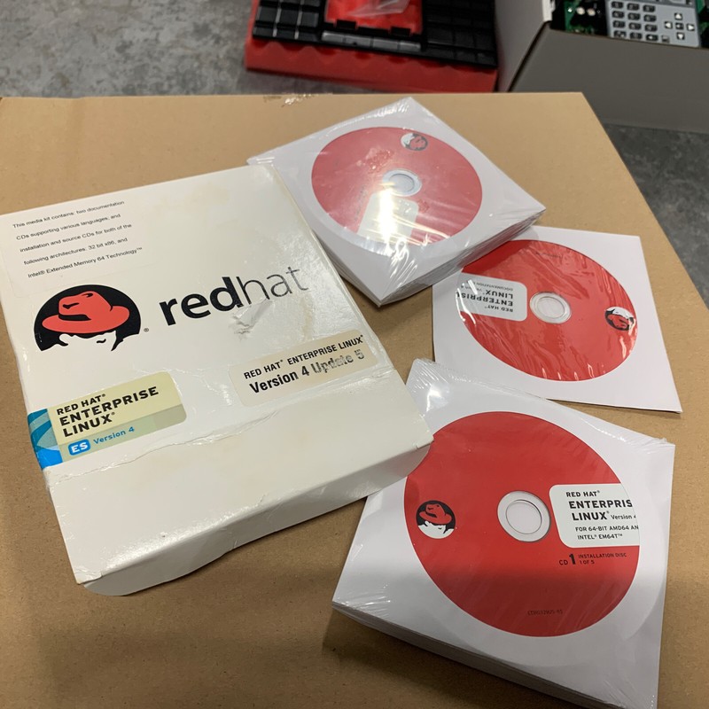 Red Hat Enterprise Linux ES Version 4 for x86 AMD64 & Intel EM64T Open Box
