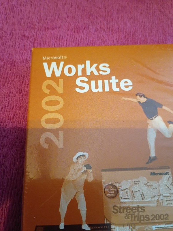 Microsoft Works Suite 2002 Word Money Picture It Encarta w/ Key, New Sealed gallery