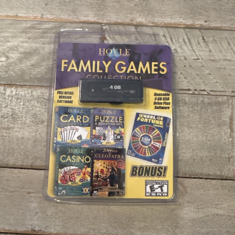 HOYLE FAMILY GAMES COLLECTION 4GB USB DRIVE PLUS SOFTWARE FULL GAMES BRAND -RARE