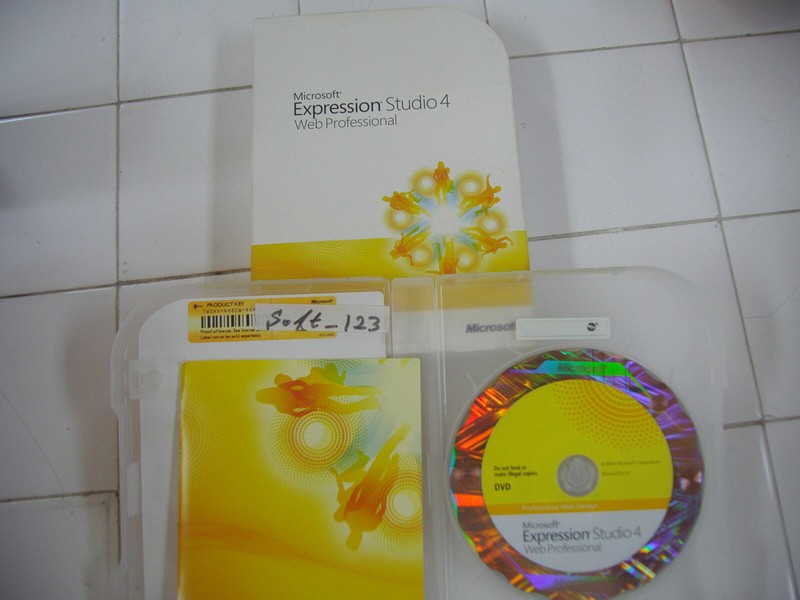 MS Microsoft Expression Studio 4 Web Professional Full English DVD =NEW BOX=