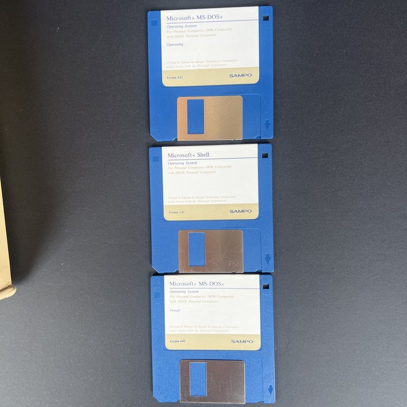 Microsoft MS-DOS 4.01 Operating System 3.5” Floppy Disks w Manuals Complete gallery