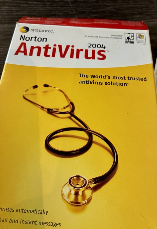 Norton AntiVirus 2004 & 2006 Lot of 2 Computer Software Internet Security Disc gallery