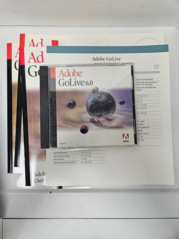Adobe LiveMotion 2.0 & GoLive 6.0 For Mac 2000 Professional Web Graphics 2 Sets gallery