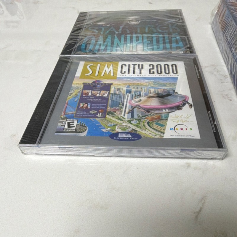 Square Enix, EA, Simon & Schuster PC CD Lot Final Fantasy XI, Sim City 2000, St… gallery