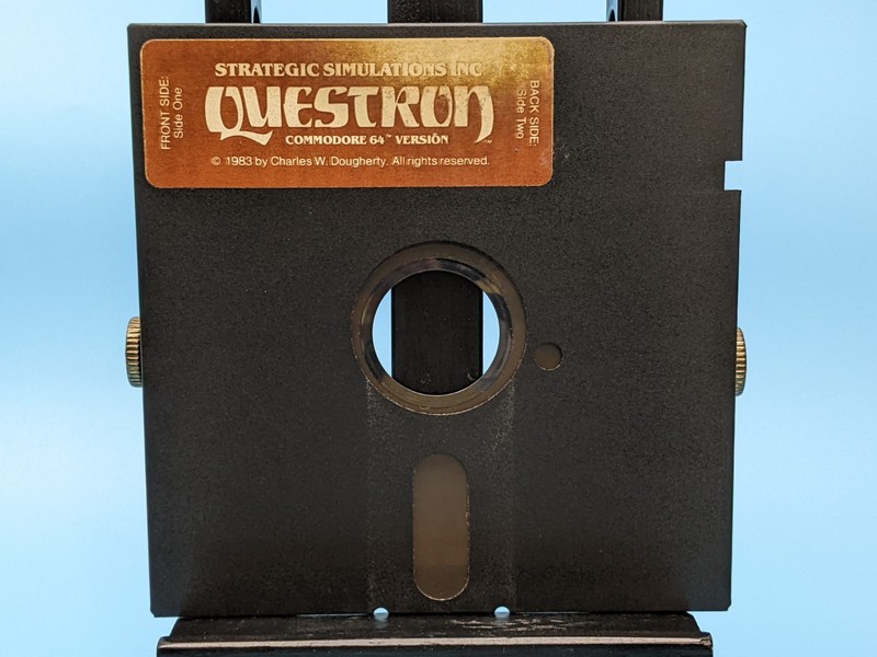 Questron SSI 5.25 Floppy Commodore 64/128: Vintage Software 1983 / Untested gallery