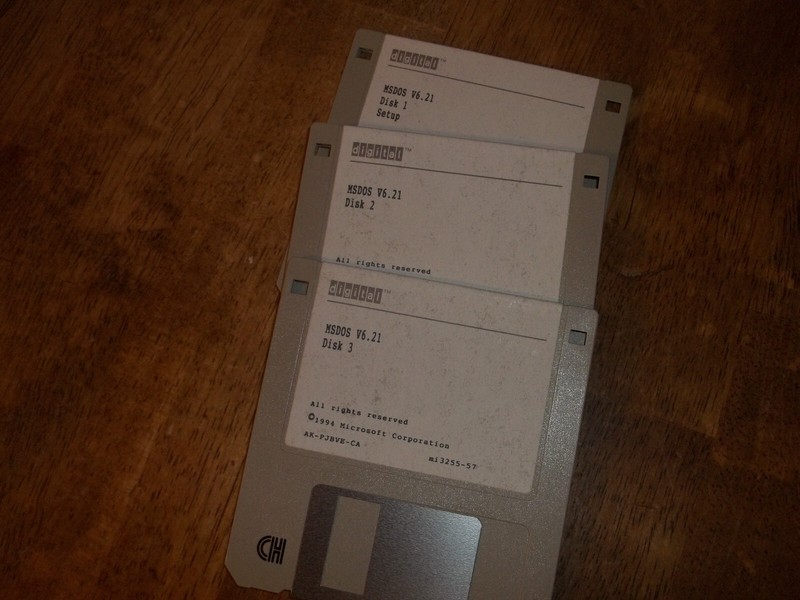 MICROSOFT MS-DOS Version 6.0 3.5″ Floppy Disks vintage computer 1993