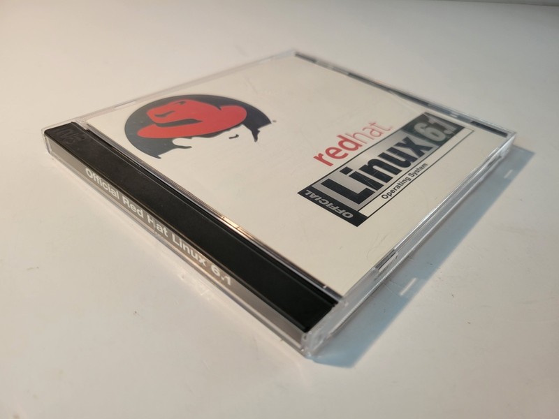 Official Redhat Linux 6.1 (2 Cds) gallery