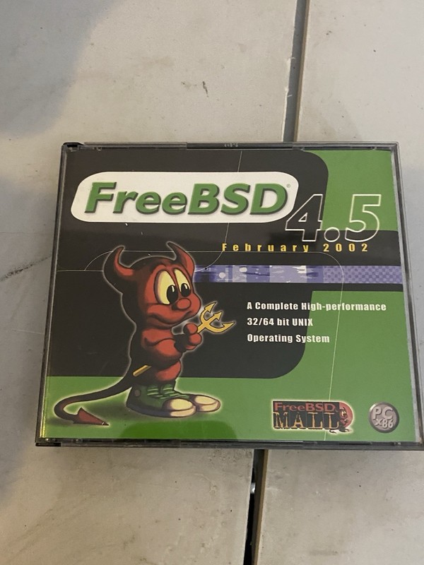 Vintage FreeBSD 4.5 February 2002 Operating System PC x86 32/64-bit CD Set