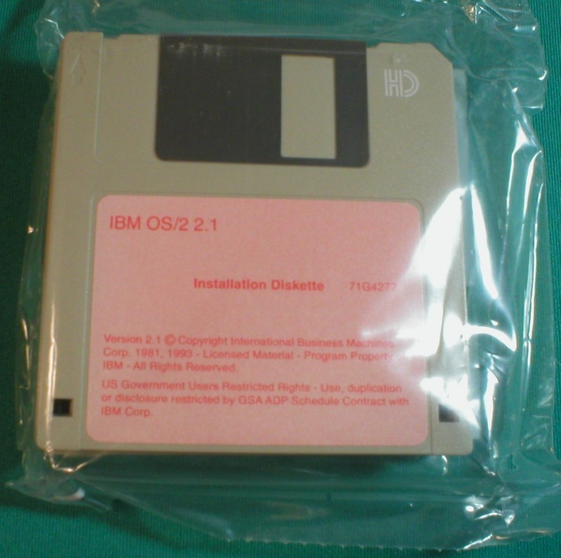 IBM OS/2 Version 2.1 –3.5” Floppy Disks–Open Box–Disks Still Sealed +2 OS/2 Mags gallery