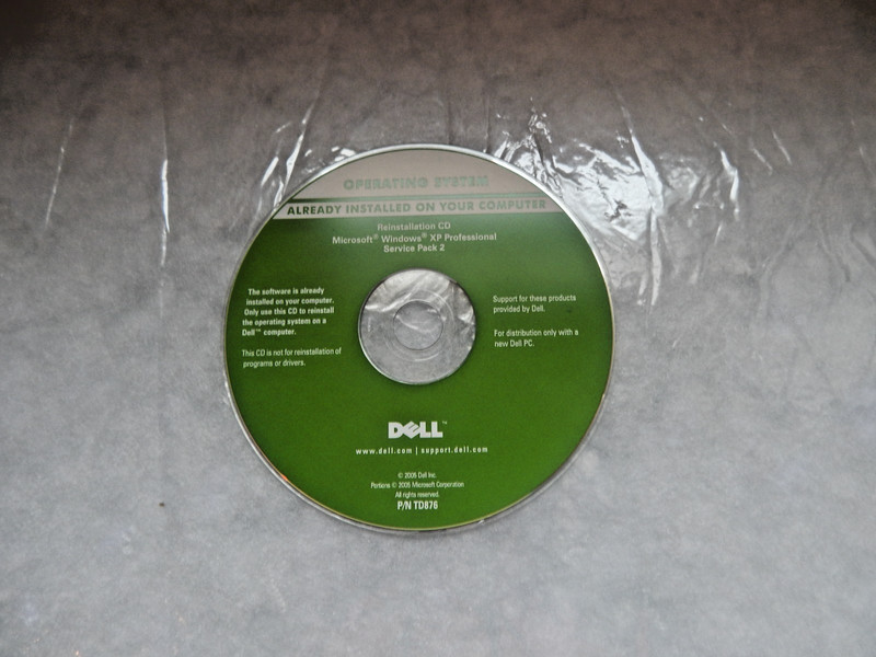 Dell OS Reinstallation CD for Windows XP Professional 2005 P/N TD876