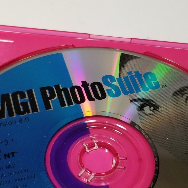 MGI PhotoSuite PC CD digital image editing, special effects photo enhancing, etc gallery