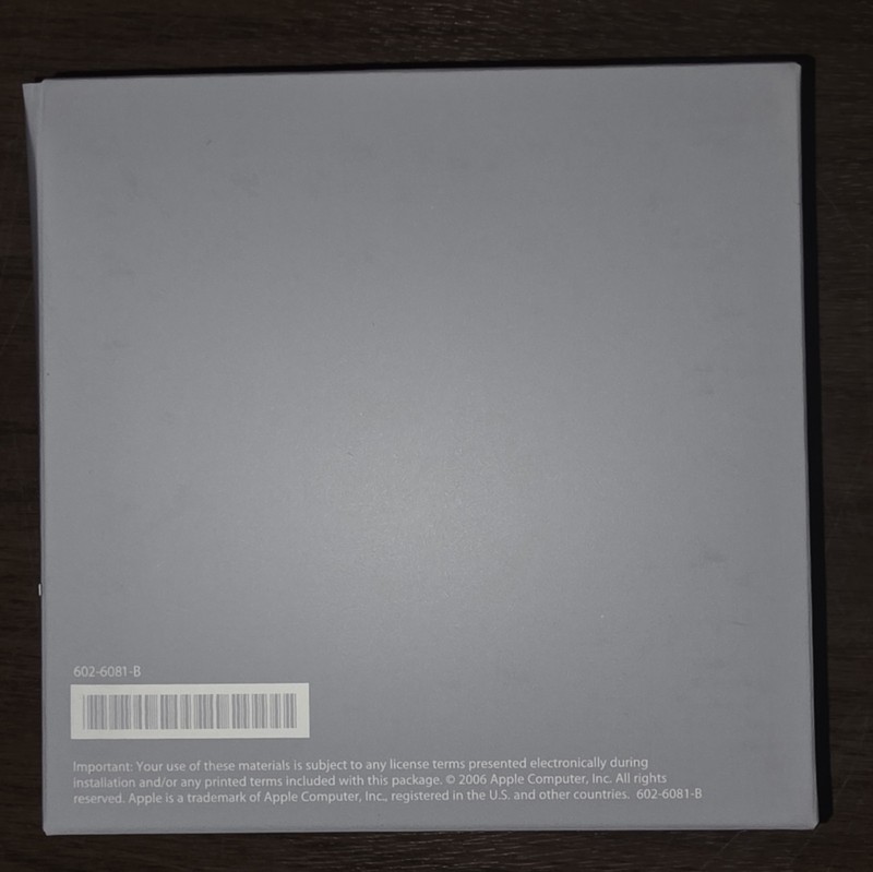 Mac Computers OS X Install Disc 1 & 2 10.5.4 2008 Model 3A152 with manuals gallery