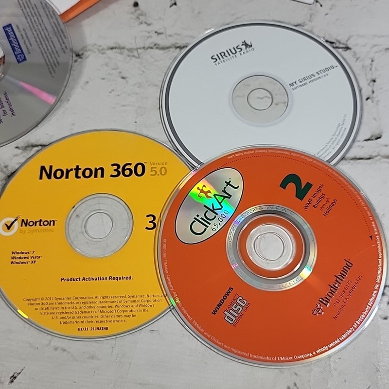 Vintage Computer Software CD-ROMs Lot Art Greeting Cards Flight Simulator More gallery