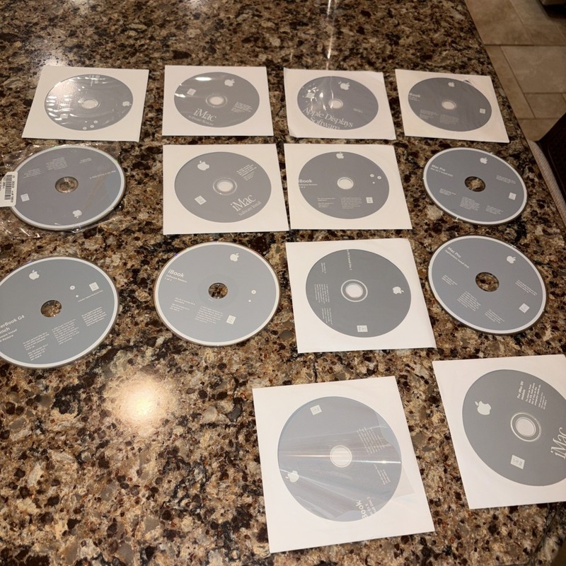 Apple CD LOT PowerBook, Mac Pro, iMac (14 Discs) Vintage Software