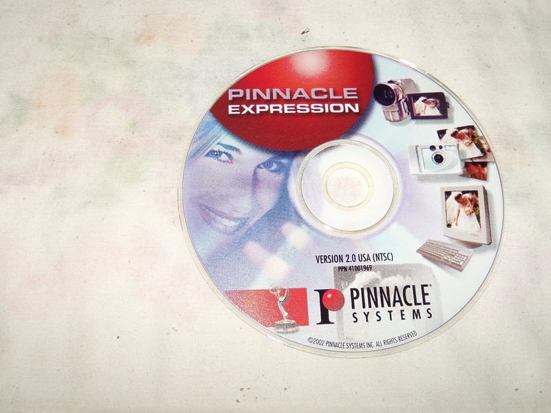 Pinnacle Expression Version 2.0 (PC, 2002) Near Mint Program gallery