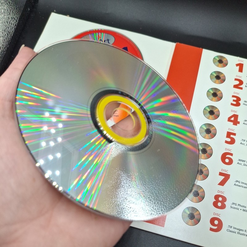 PC CD-Rom Broderbund CLICKART 125,000 Deluxe Image Pak WIN95 gallery