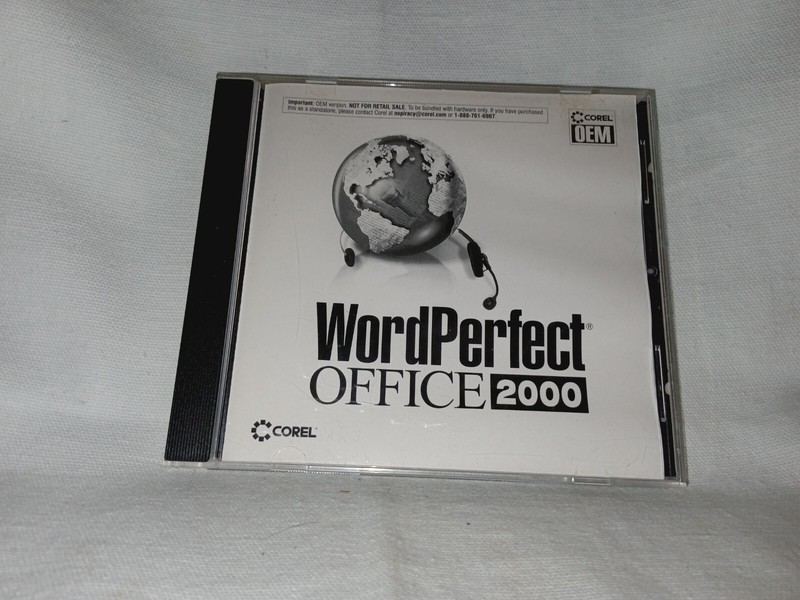 Vintage Corel WordPerfect Office Standard Edition 2000