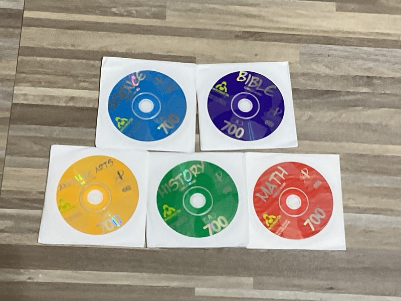 2006 7th Grade Switched On Schoolhouse 5 subject CD Set, No Installation Disk